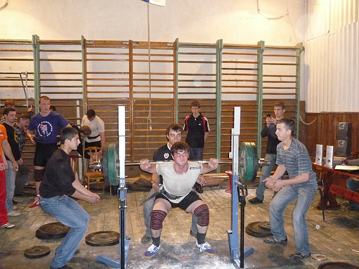 Областные соревнования в Константиновске 11 мая 2008 г. Присед — Фото 34